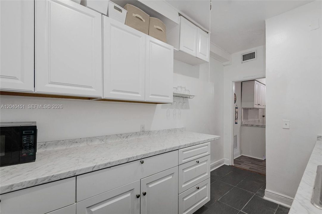 For Sale: $679,000 (0 beds, 0 baths, 1762 Square Feet)
