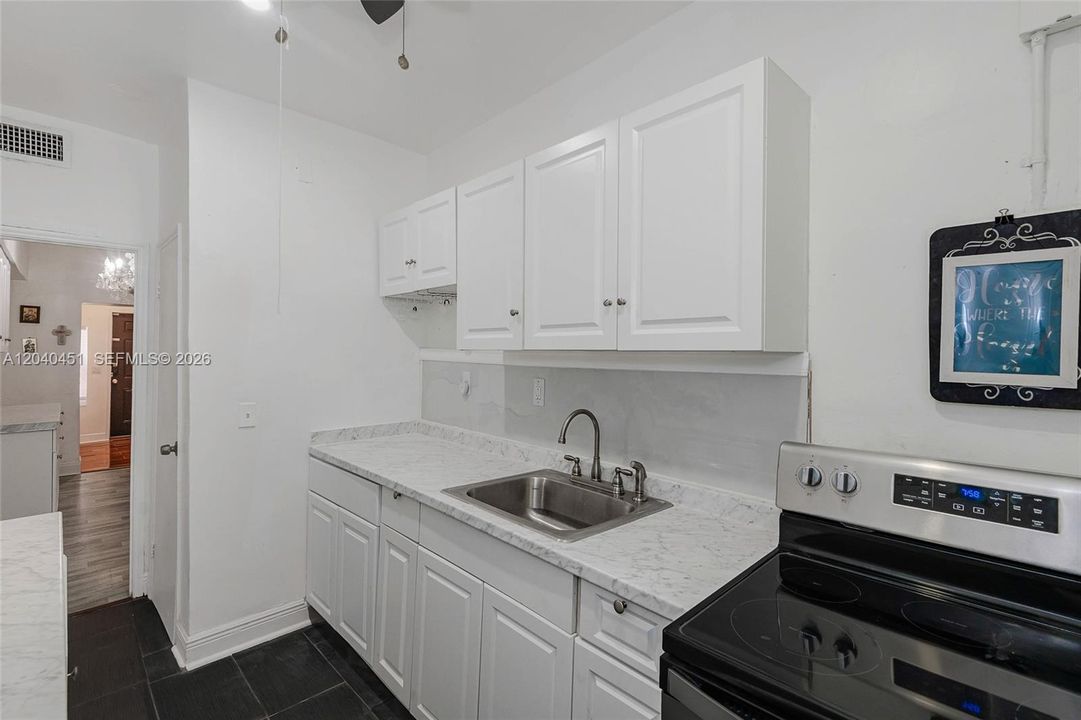 For Sale: $679,000 (0 beds, 0 baths, 1762 Square Feet)