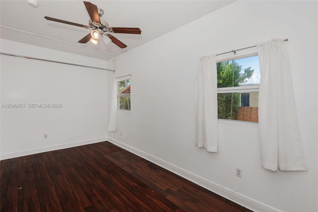 For Sale: $679,000 (0 beds, 0 baths, 1762 Square Feet)