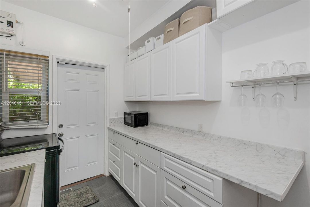 For Sale: $679,000 (0 beds, 0 baths, 1762 Square Feet)