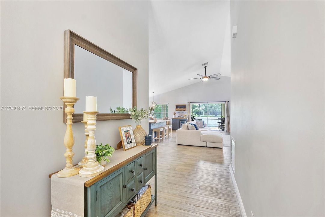 For Sale: $525,000 (3 beds, 2 baths, 1422 Square Feet)