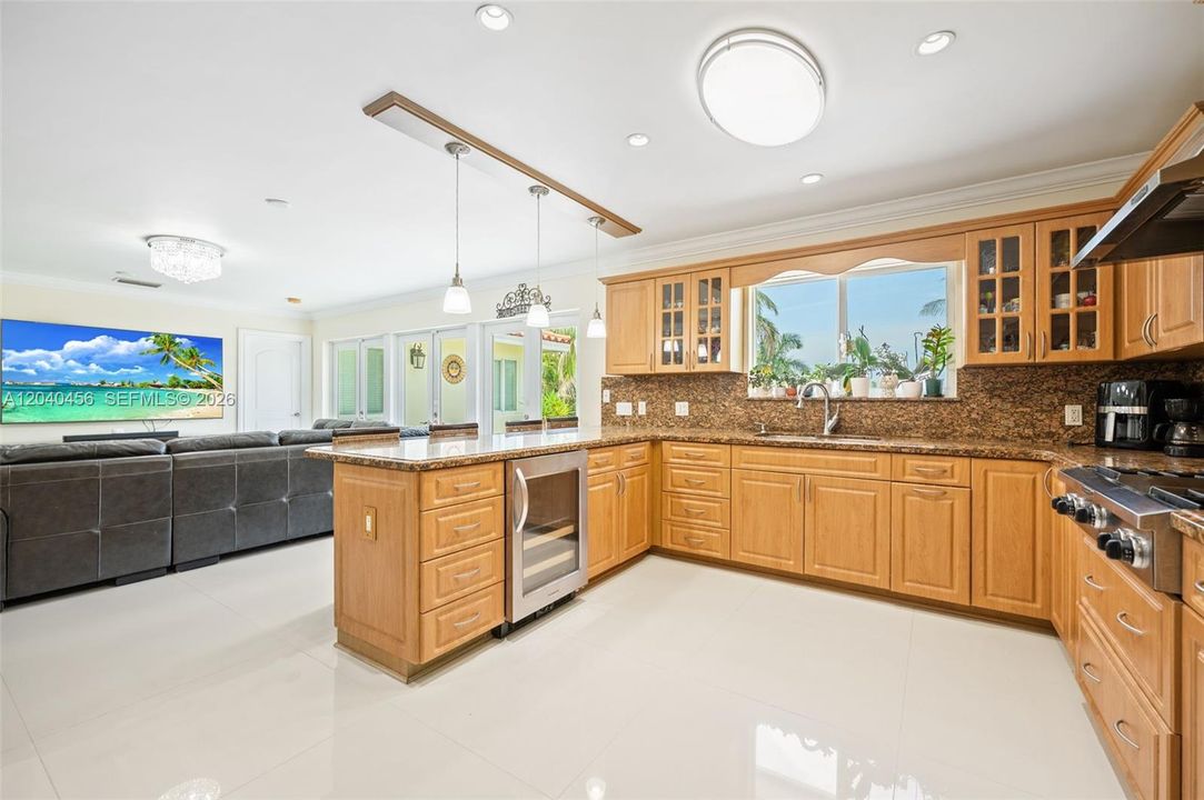 En Venta: $2,000,000 (5 camas, 3 baños, 1852 Pies cuadrados)