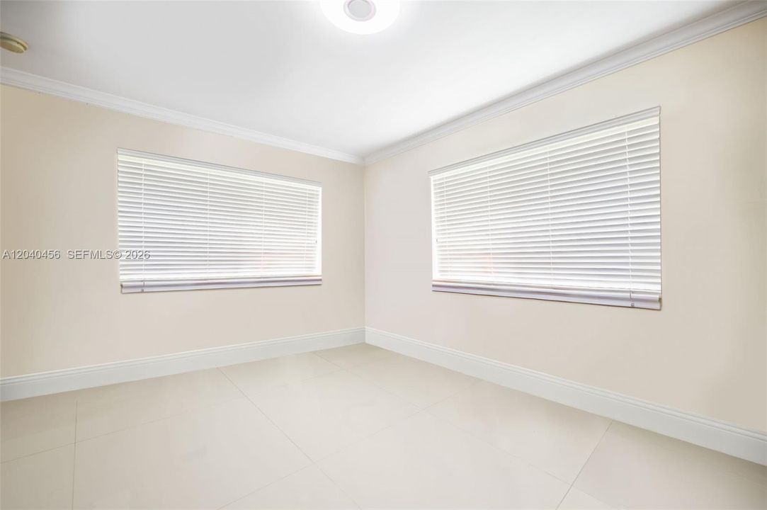 En Venta: $2,000,000 (5 camas, 3 baños, 1852 Pies cuadrados)