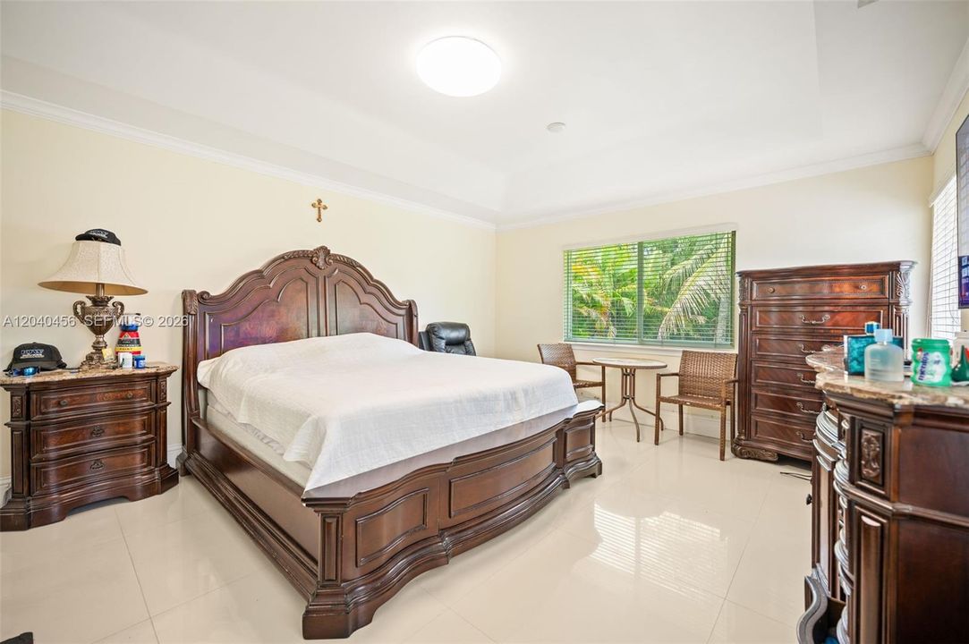 En Venta: $2,000,000 (5 camas, 3 baños, 1852 Pies cuadrados)