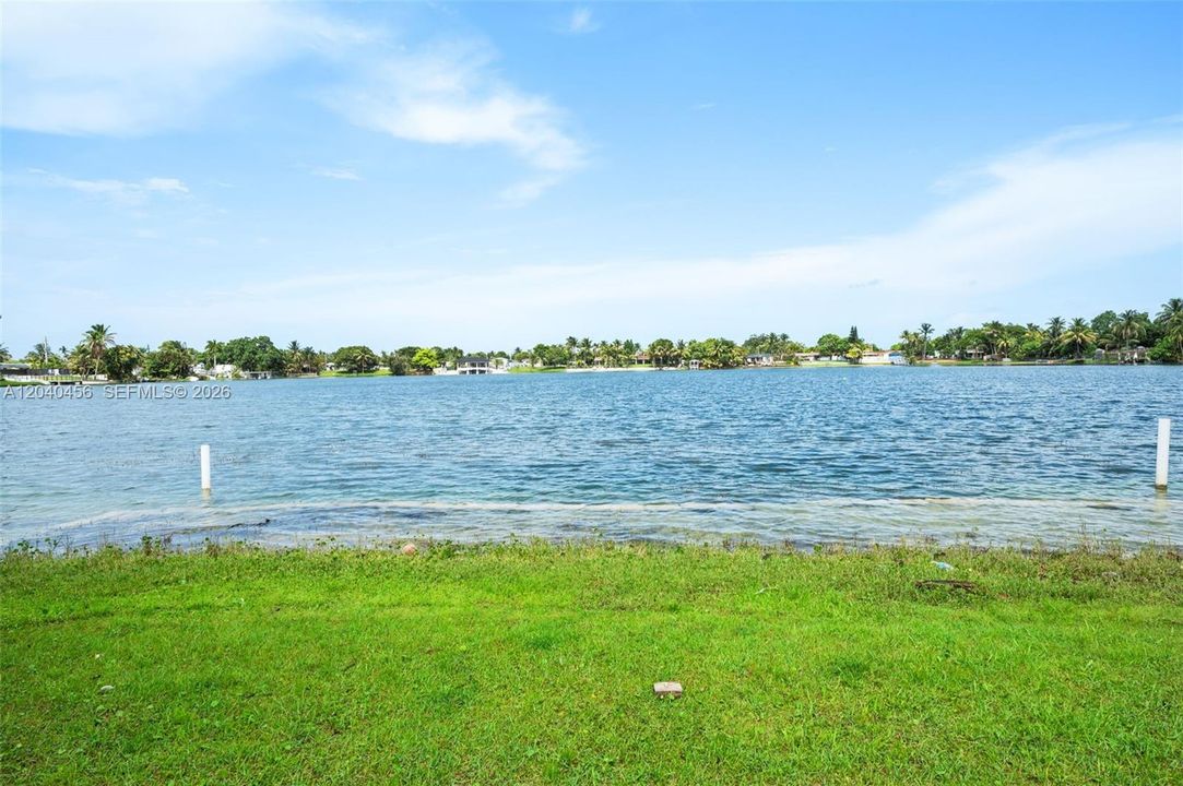 En Venta: $2,000,000 (5 camas, 3 baños, 1852 Pies cuadrados)
