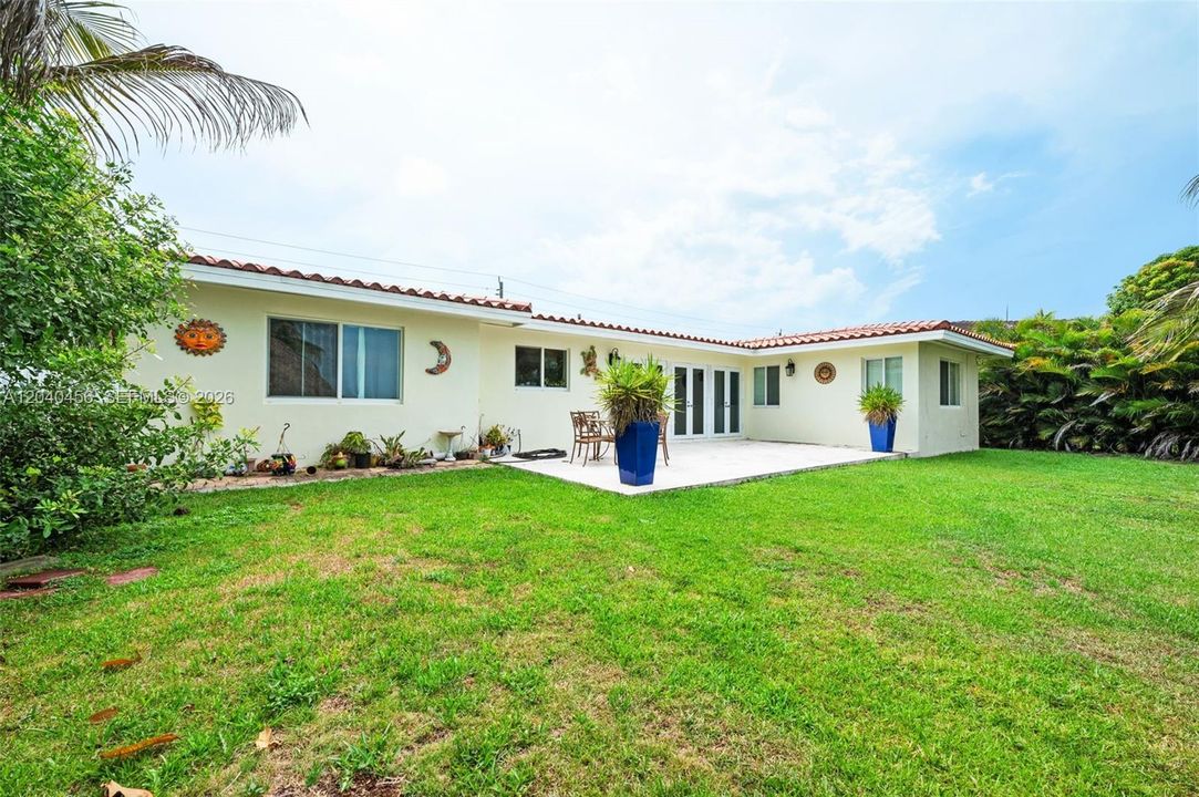En Venta: $2,000,000 (5 camas, 3 baños, 1852 Pies cuadrados)