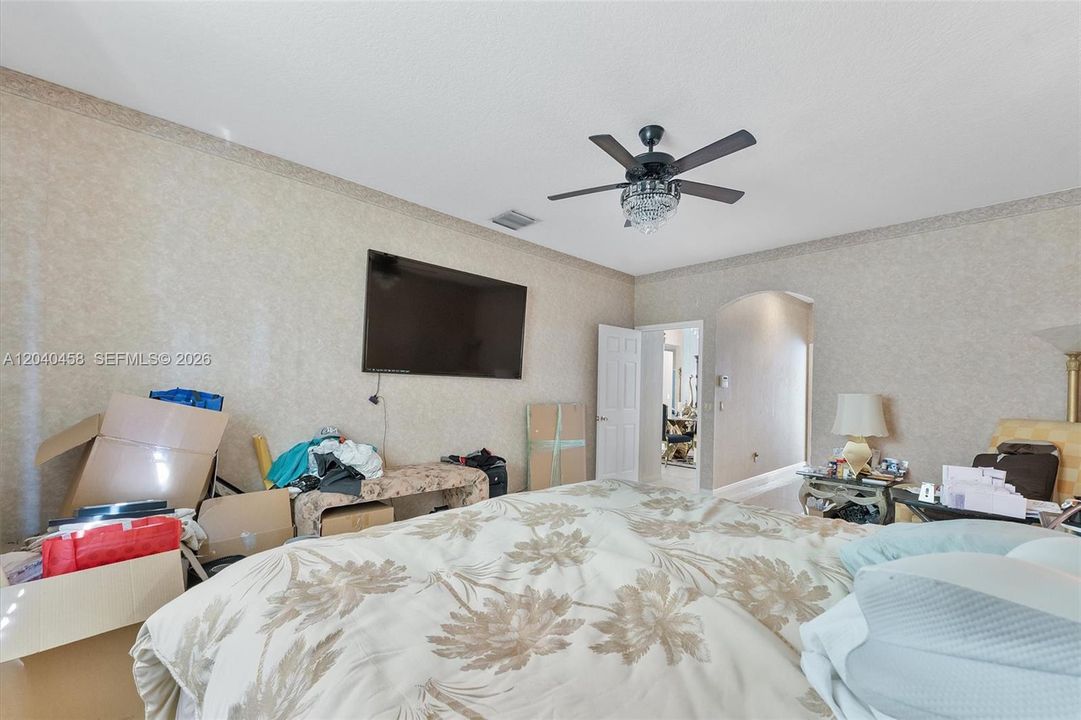 На продажу: $470,000 (3 спален, 2 ванн, 1864 Квадратных фут)