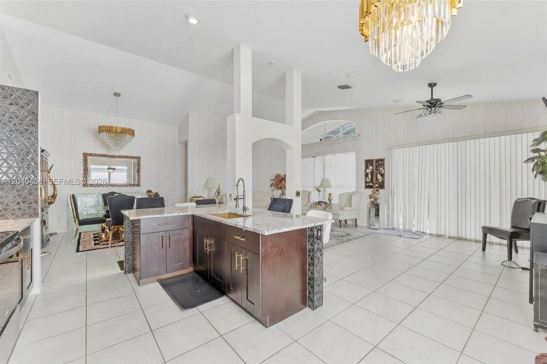 На продажу: $470,000 (3 спален, 2 ванн, 1864 Квадратных фут)