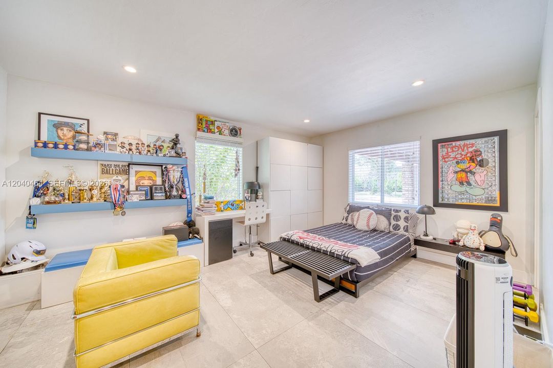For Sale: $2,500,000 (4 beds, 4 baths, 4062 Square Feet)