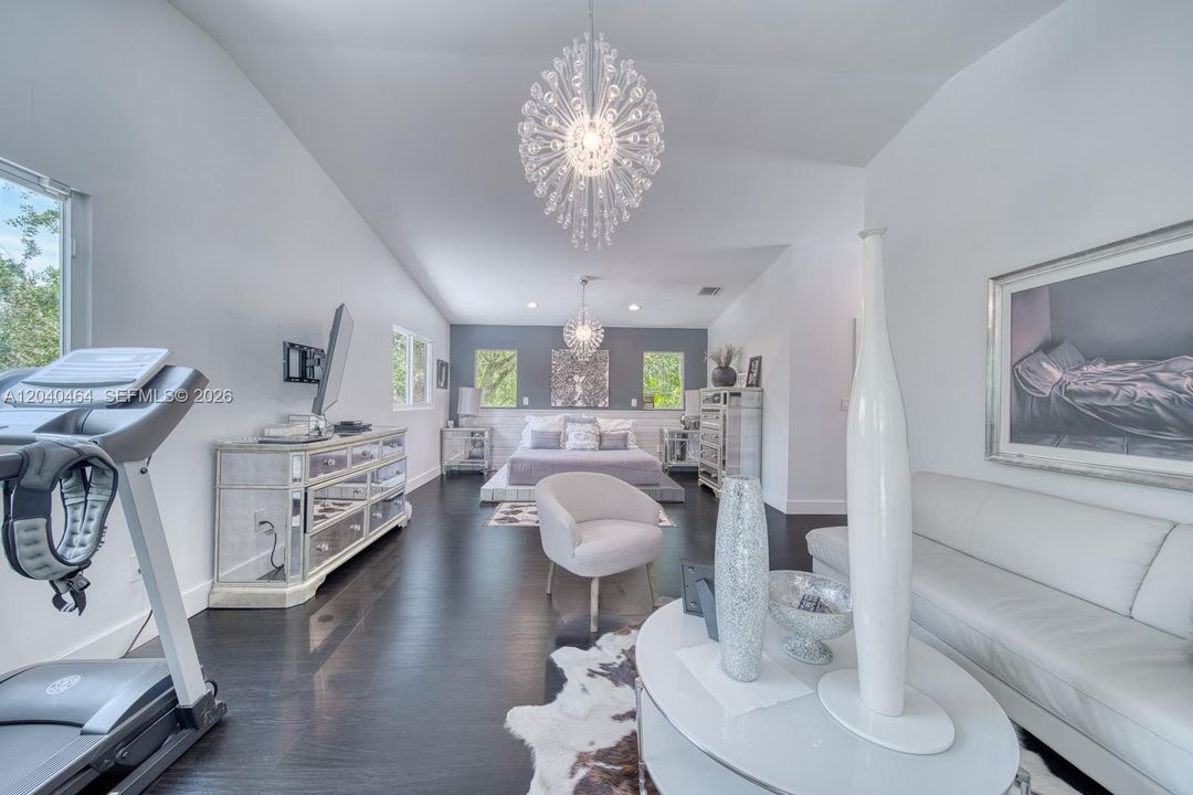 For Sale: $2,500,000 (4 beds, 4 baths, 4062 Square Feet)