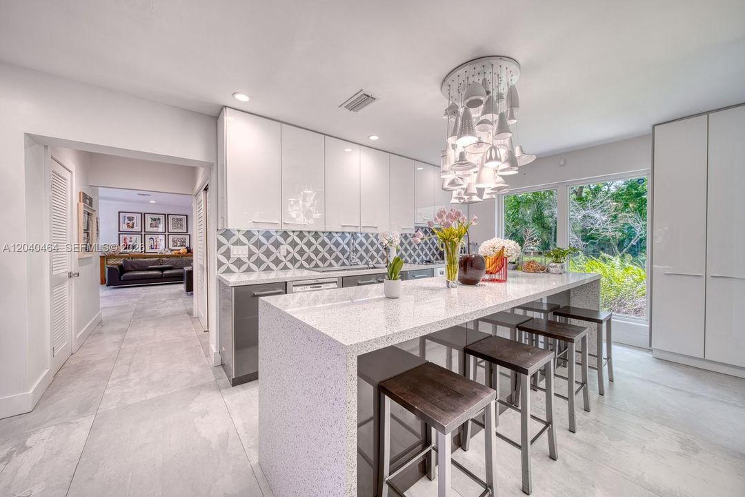 For Sale: $2,500,000 (4 beds, 4 baths, 4062 Square Feet)
