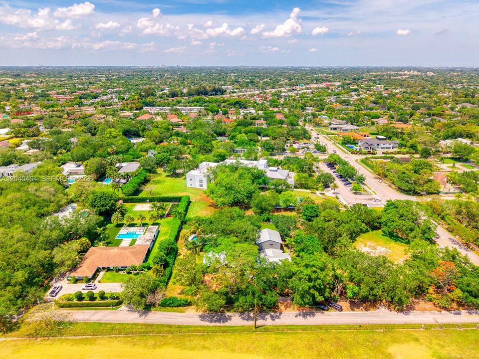 For Sale: $2,500,000 (4 beds, 4 baths, 4062 Square Feet)