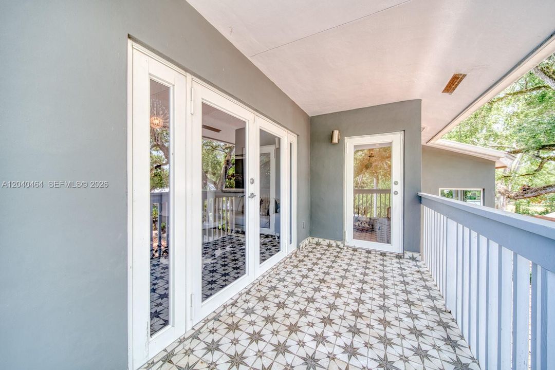 For Sale: $2,500,000 (4 beds, 4 baths, 4062 Square Feet)