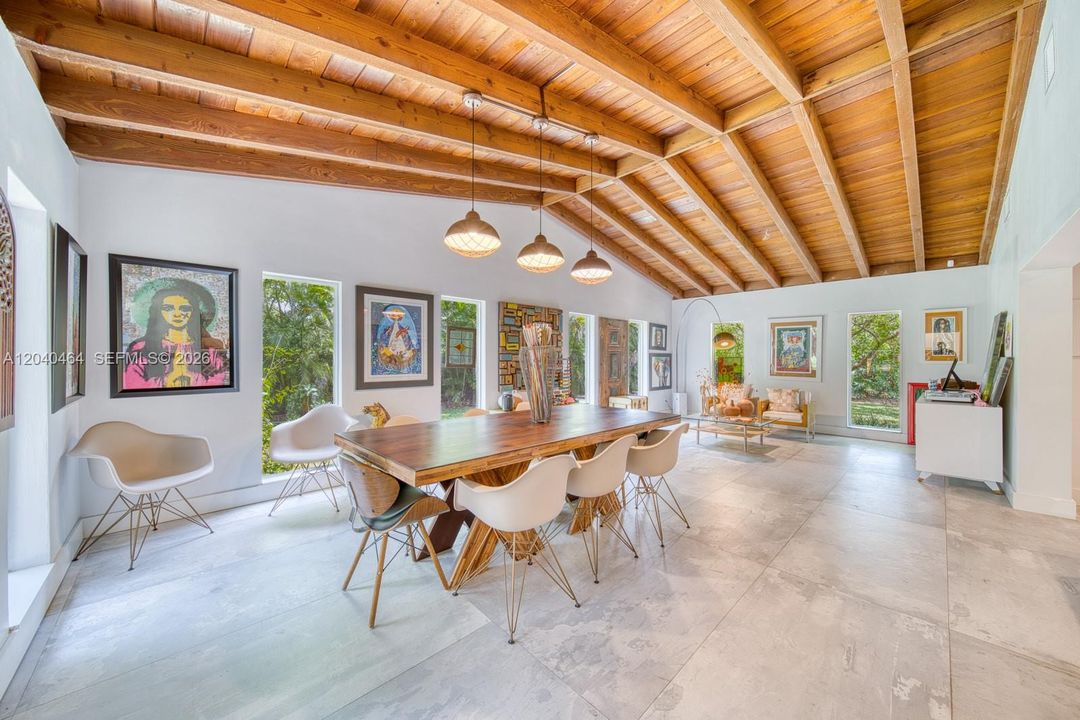 For Sale: $2,500,000 (4 beds, 4 baths, 4062 Square Feet)