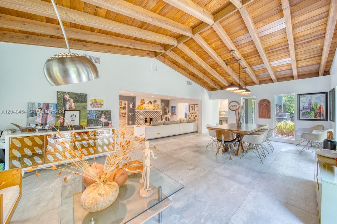 For Sale: $2,500,000 (4 beds, 4 baths, 4062 Square Feet)