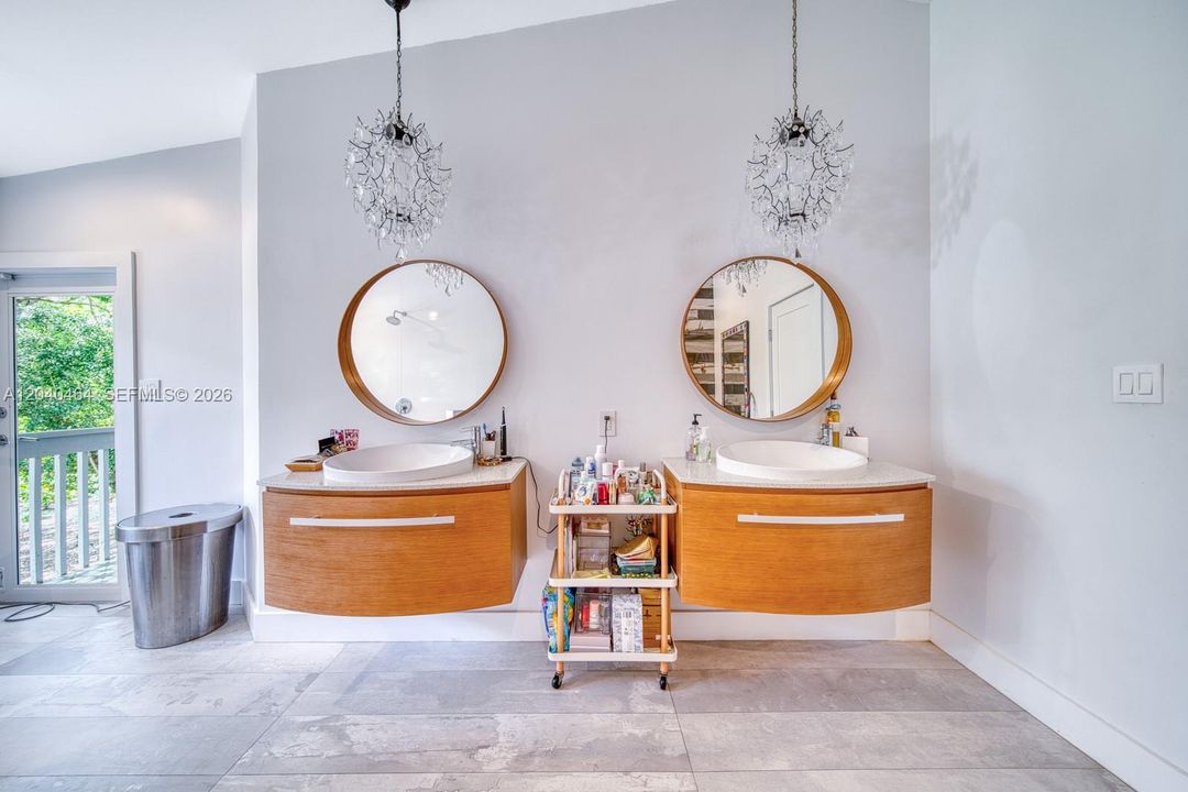 For Sale: $2,500,000 (4 beds, 4 baths, 4062 Square Feet)
