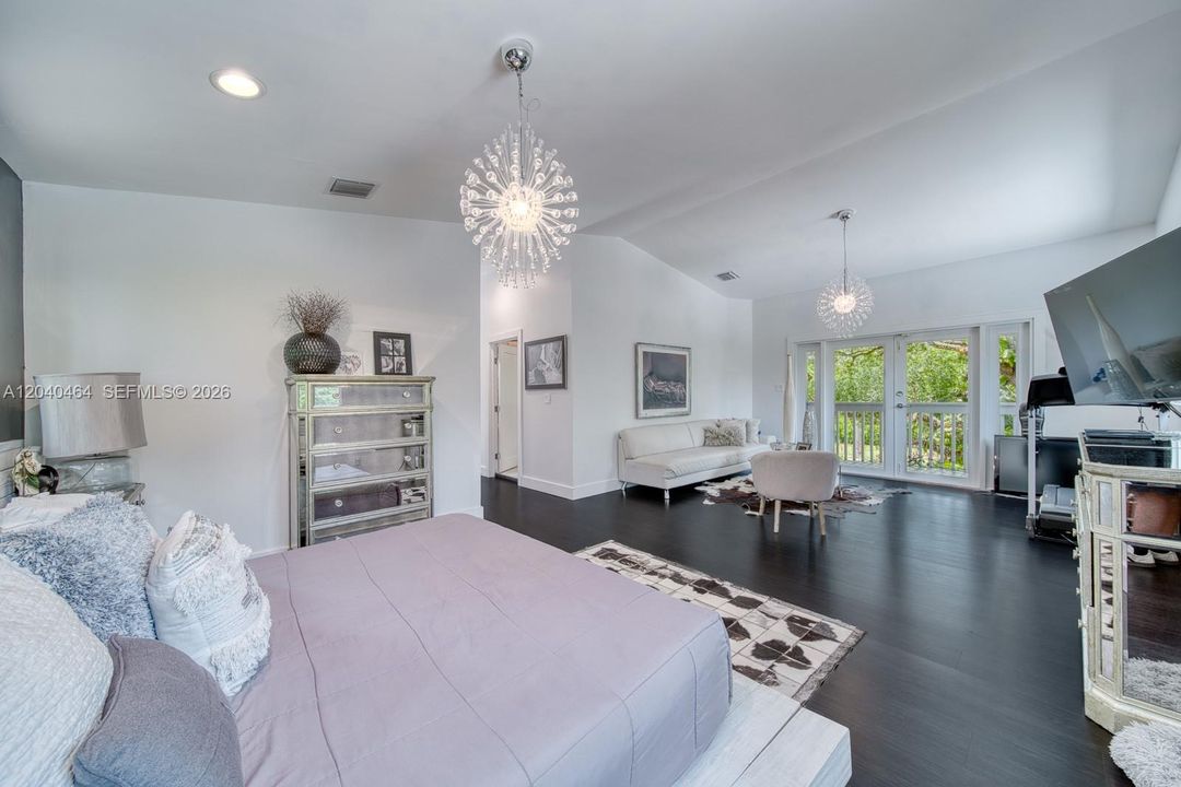 For Sale: $2,500,000 (4 beds, 4 baths, 4062 Square Feet)