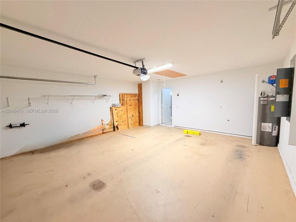 For Sale: $474,900 (4 beds, 2 baths, 2250 Square Feet)