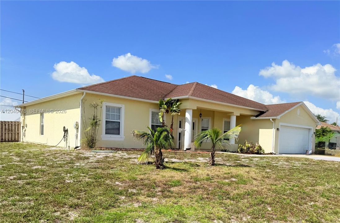 For Sale: $474,900 (4 beds, 2 baths, 2250 Square Feet)