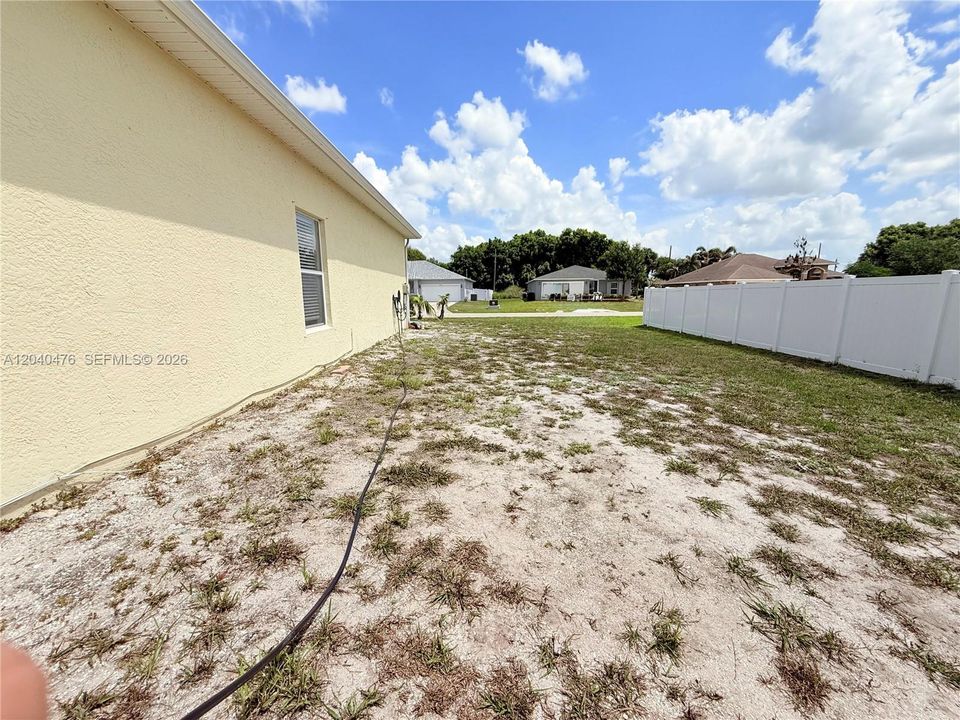 For Sale: $474,900 (4 beds, 2 baths, 2250 Square Feet)