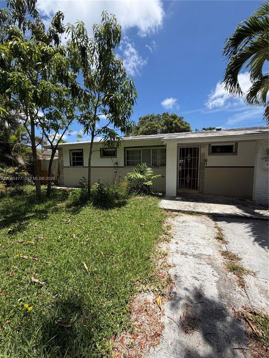 For Sale: $875,000 (3 beds, 2 baths, 1420 Square Feet)