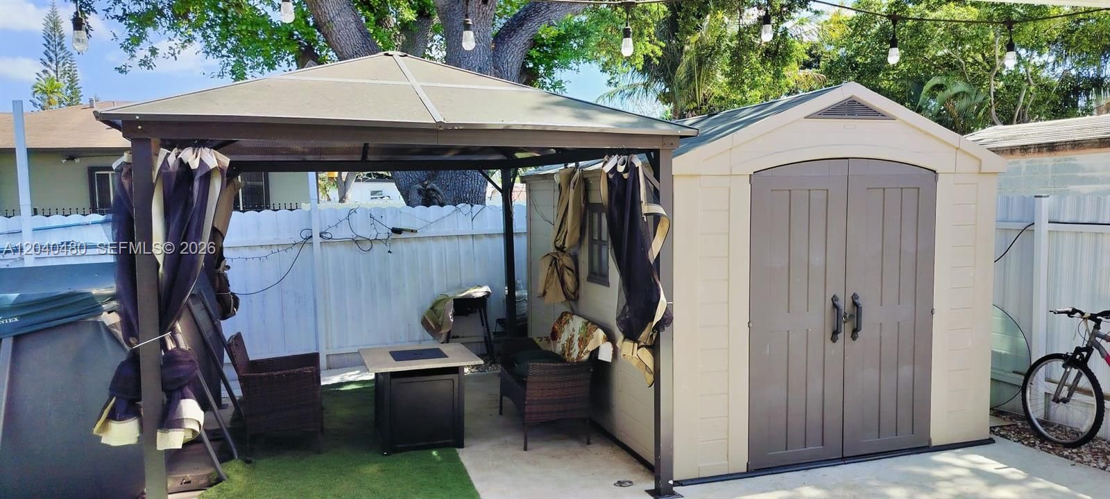 En Venta: $549,900 (3 camas, 2 baños, 1290 Pies cuadrados)