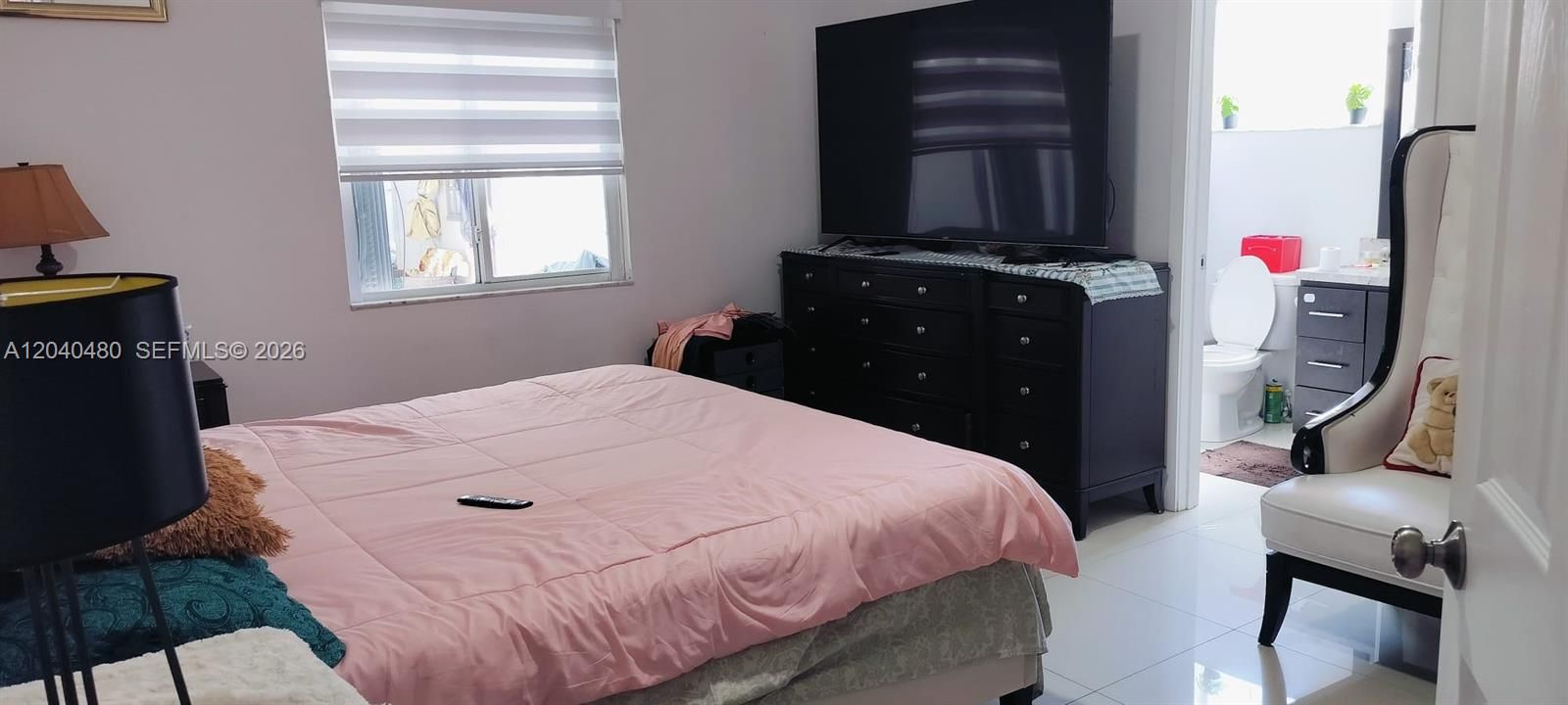 En Venta: $549,900 (3 camas, 2 baños, 1290 Pies cuadrados)