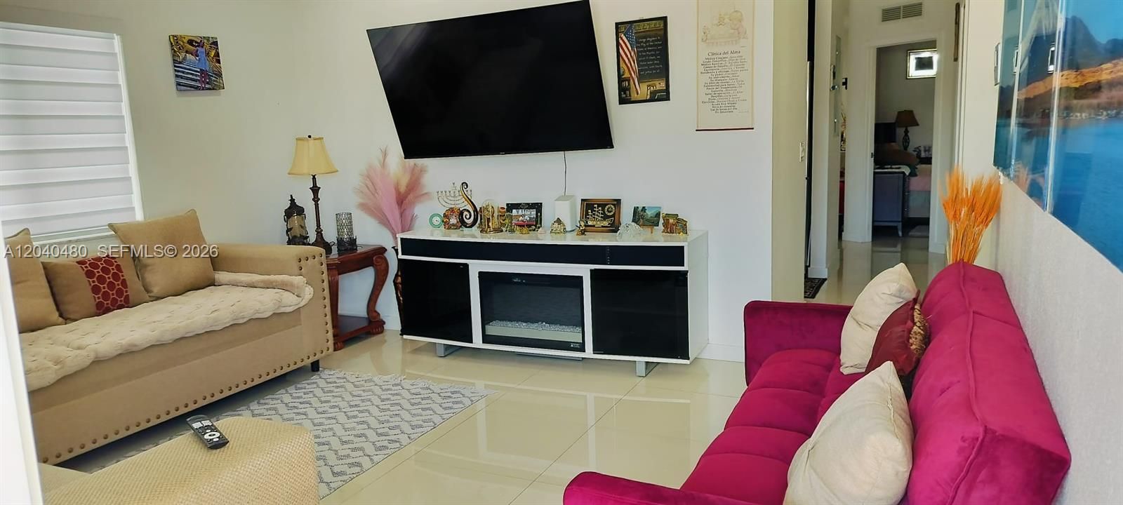 En Venta: $549,900 (3 camas, 2 baños, 1290 Pies cuadrados)