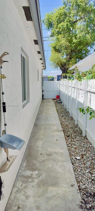 En Venta: $549,900 (3 camas, 2 baños, 1290 Pies cuadrados)