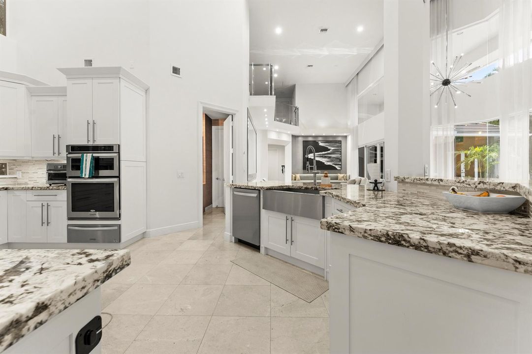 3156 NW 61st st-13