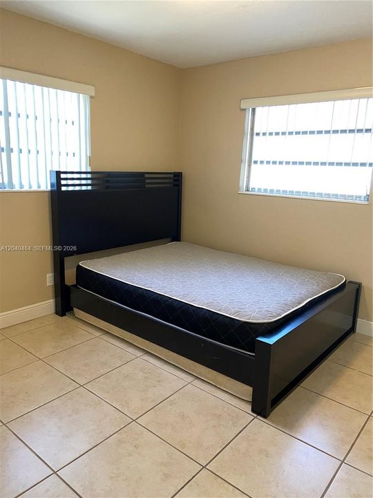 For Rent: $3,150 (4 beds, 2 baths, 2155 Square Feet)