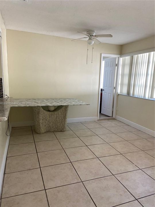 For Rent: $3,150 (4 beds, 2 baths, 2155 Square Feet)