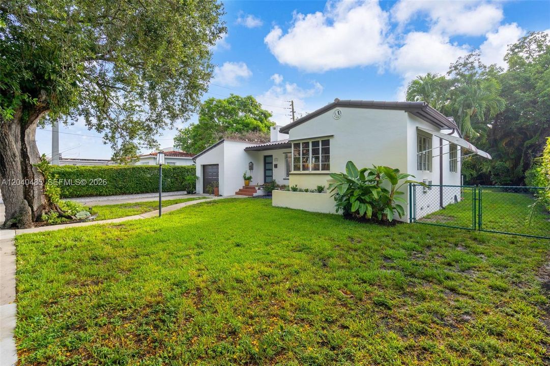En Venta: $749,000 (2 camas, 1 baños, 1228 Pies cuadrados)