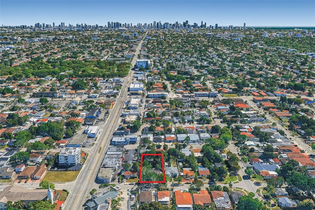 En Venta: $749,000 (2 camas, 1 baños, 1228 Pies cuadrados)