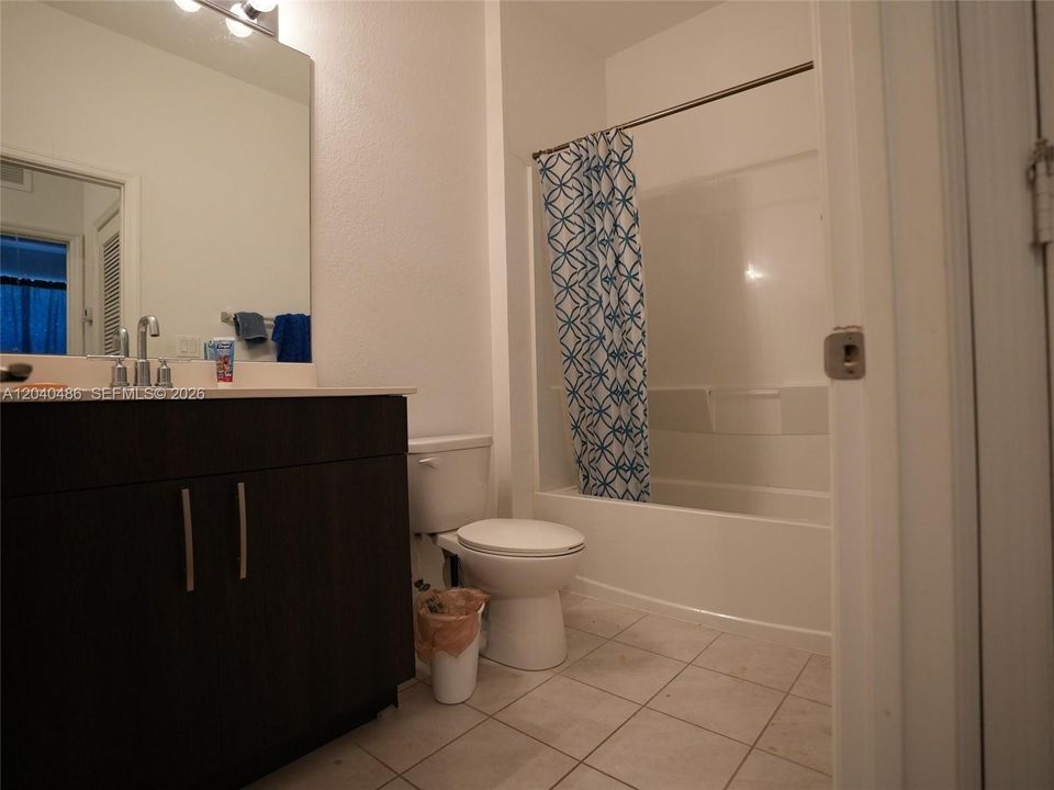 На продажу: $399,999 (3 спален, 2 ванн, 1496 Квадратных фут)
