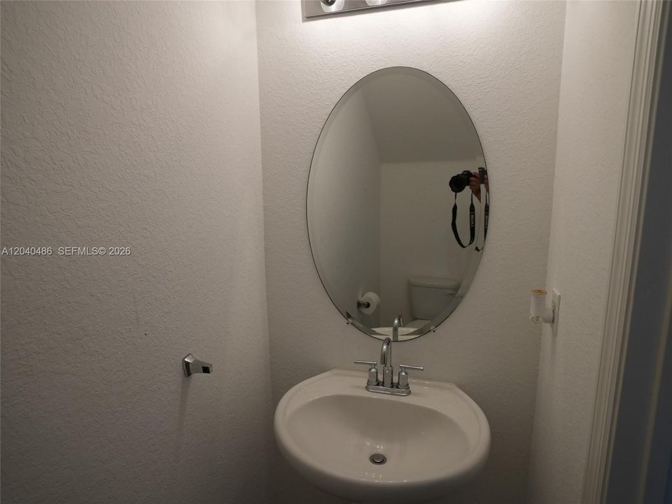 На продажу: $399,999 (3 спален, 2 ванн, 1496 Квадратных фут)