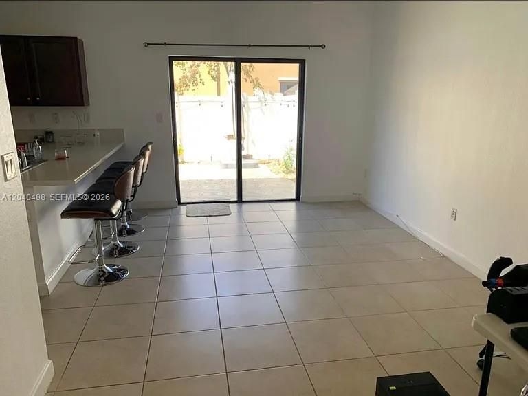 For Rent: $3,400 (3 beds, 2 baths, 1668 Square Feet)