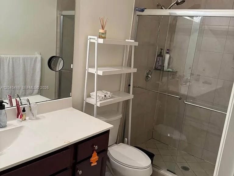 For Rent: $3,400 (3 beds, 2 baths, 1668 Square Feet)