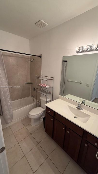 For Rent: $3,400 (3 beds, 2 baths, 1668 Square Feet)