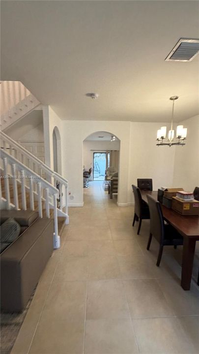 For Rent: $3,400 (3 beds, 2 baths, 1668 Square Feet)
