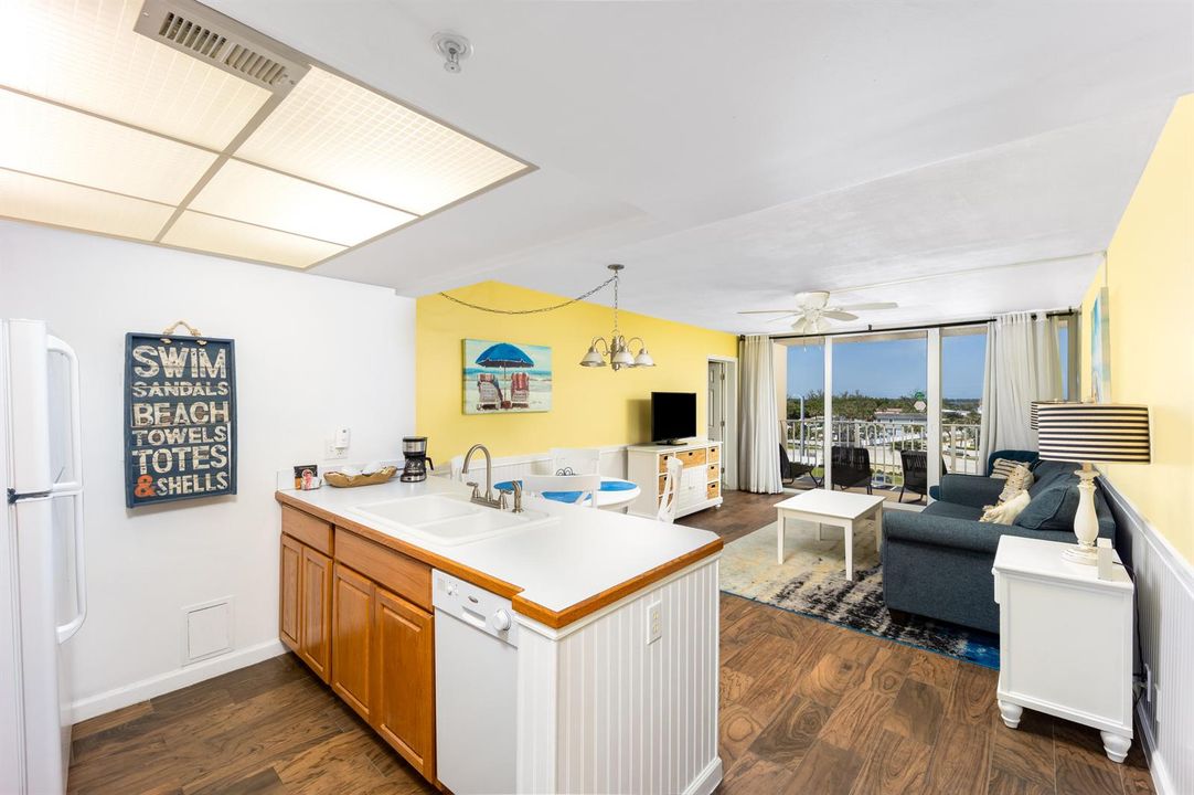 9800 S Ocean Drive #415-8