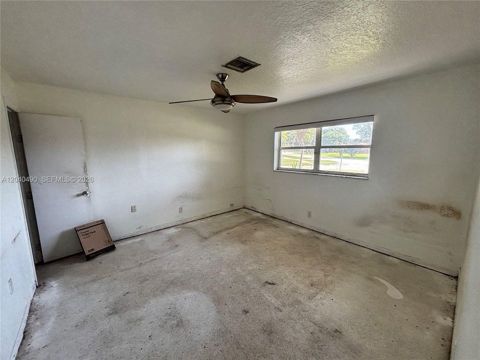 En Venta: $485,000 (3 camas, 2 baños, 1472 Pies cuadrados)