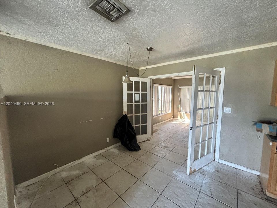 En Venta: $485,000 (3 camas, 2 baños, 1472 Pies cuadrados)