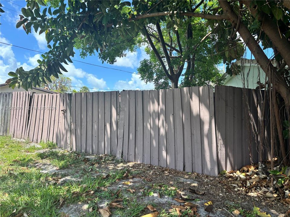 En Venta: $485,000 (3 camas, 2 baños, 1472 Pies cuadrados)