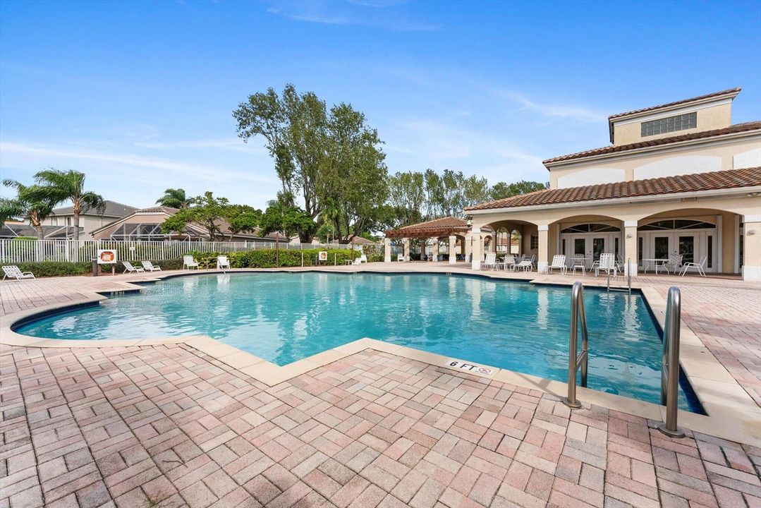 48-6422 egret ave-48