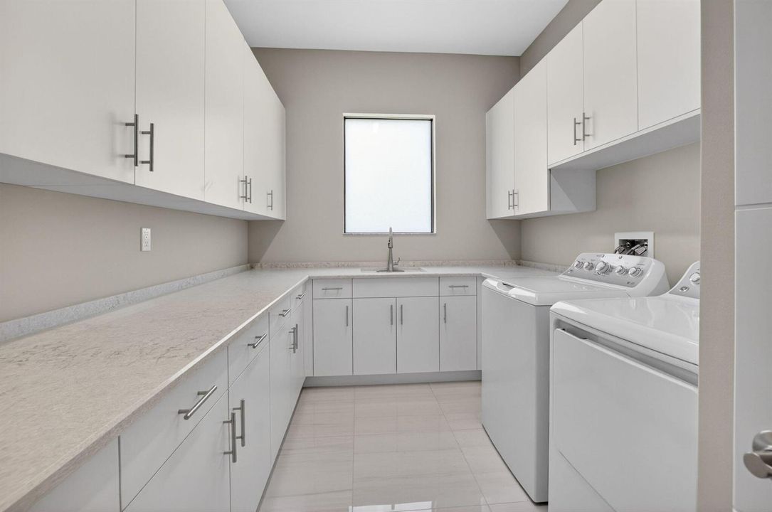Laundry/Mudroom