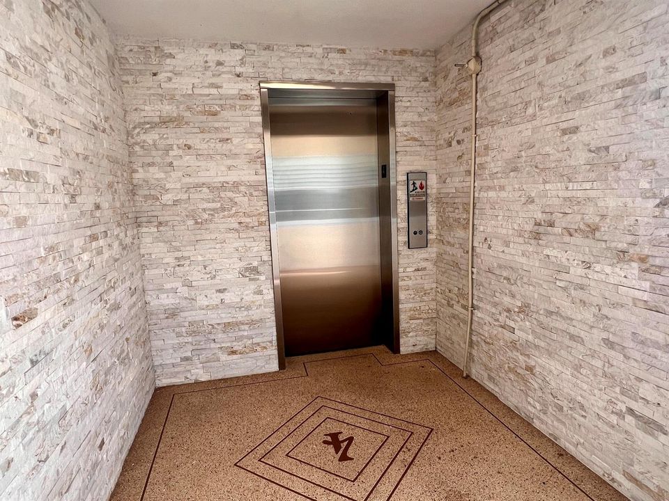 432 GRANTHAM B 1BR/2BA