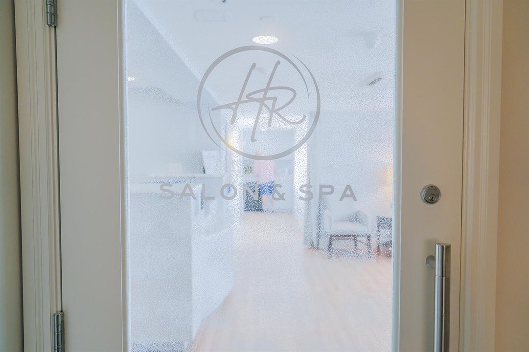 18 salon&spa_entrance