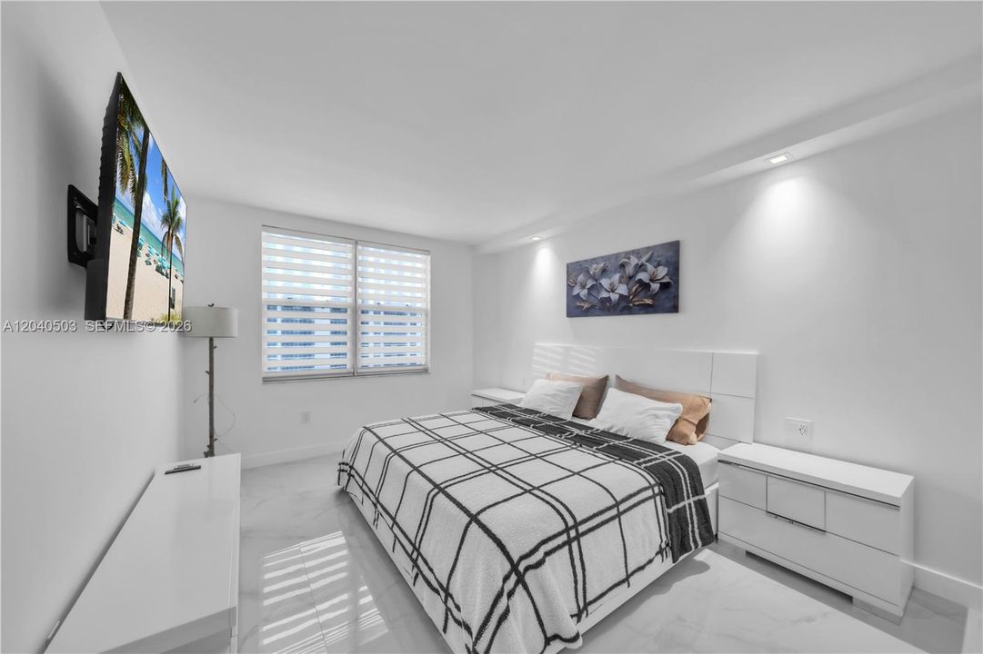В аренду: $4,800 (2 спален, 2 ванн, 1275 Квадратных фут)