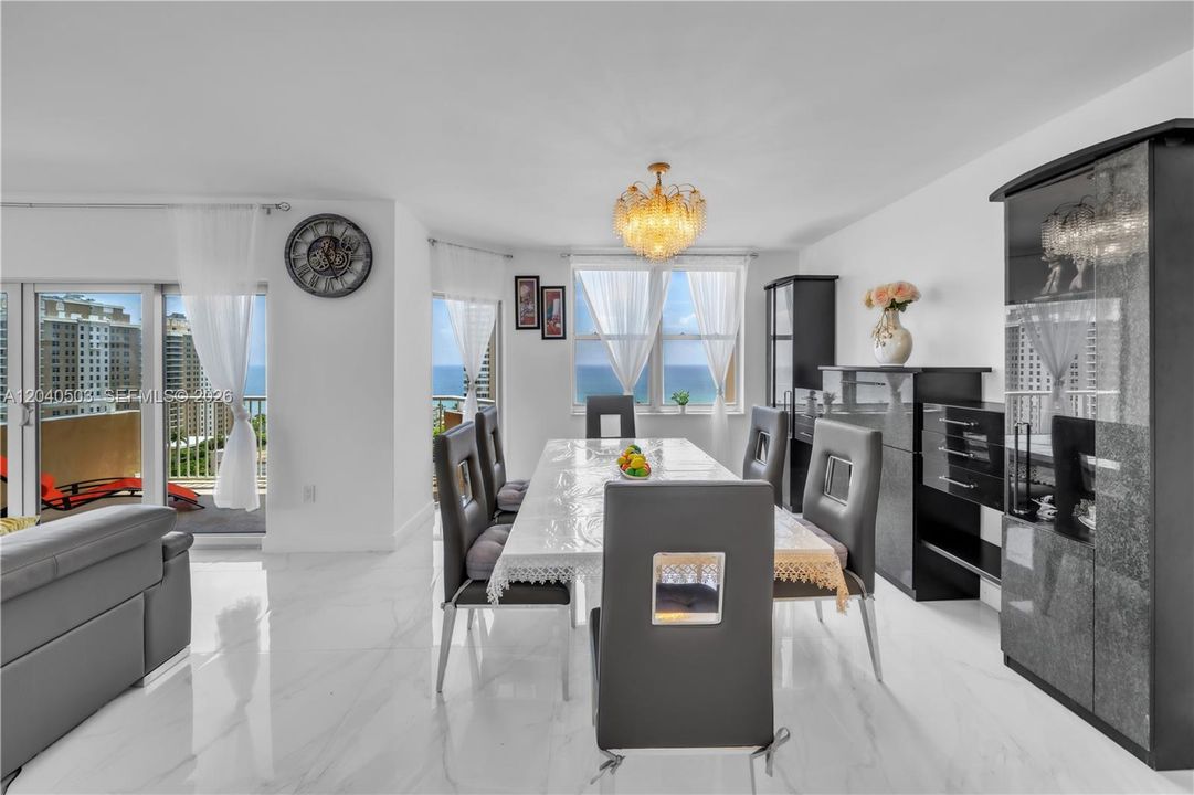 В аренду: $4,800 (2 спален, 2 ванн, 1275 Квадратных фут)